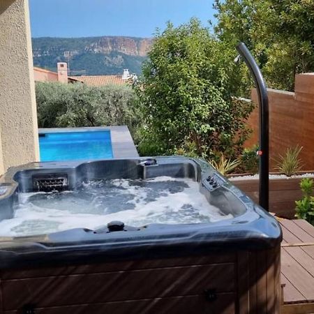 Reves De Vie, Appartement Vue Mer, Grande Piscine Privee , Spa Privatif Cassis Eksteriør billede
